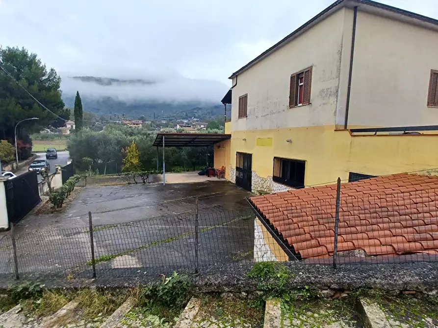 Immagine 15 di Magazzino in vendita  in Piazza Boccatopa a Amaseno