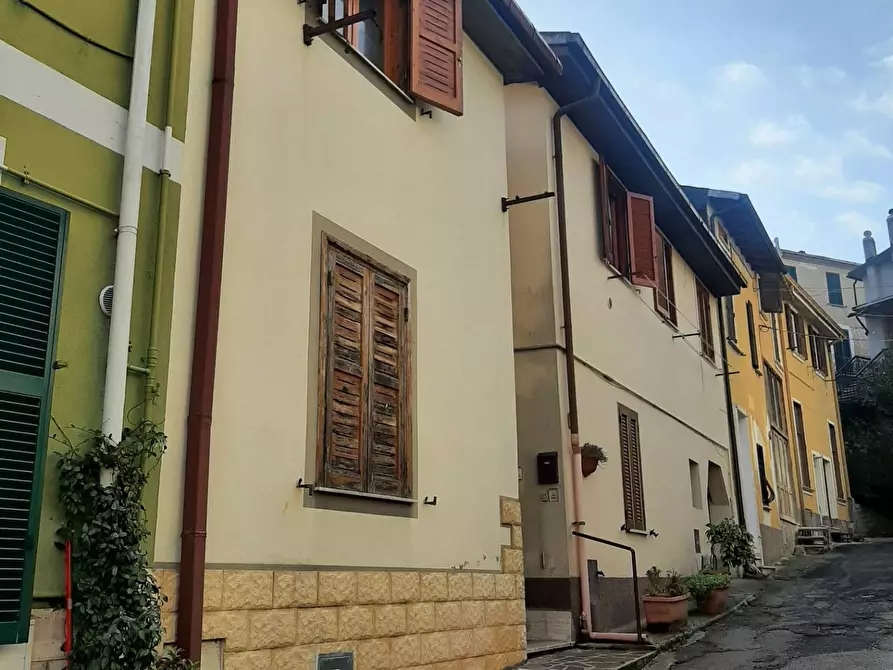 Immagine 1 di Casa semindipendente in vendita  in via casavetere 74 a Fiuggi
