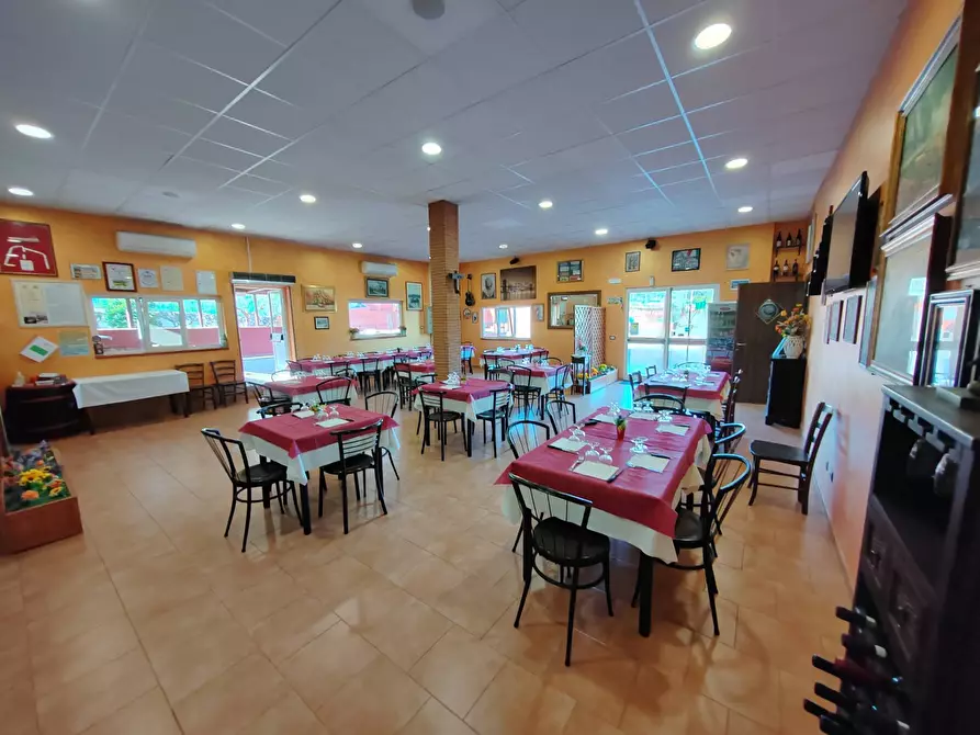 Immagine 8 di Locale commerciale in vendita  in Via Cerreto 50 a Bassiano