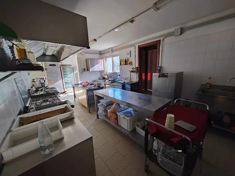 Immagine 12 di Locale commerciale in vendita  in Via Cerreto 50 a Bassiano