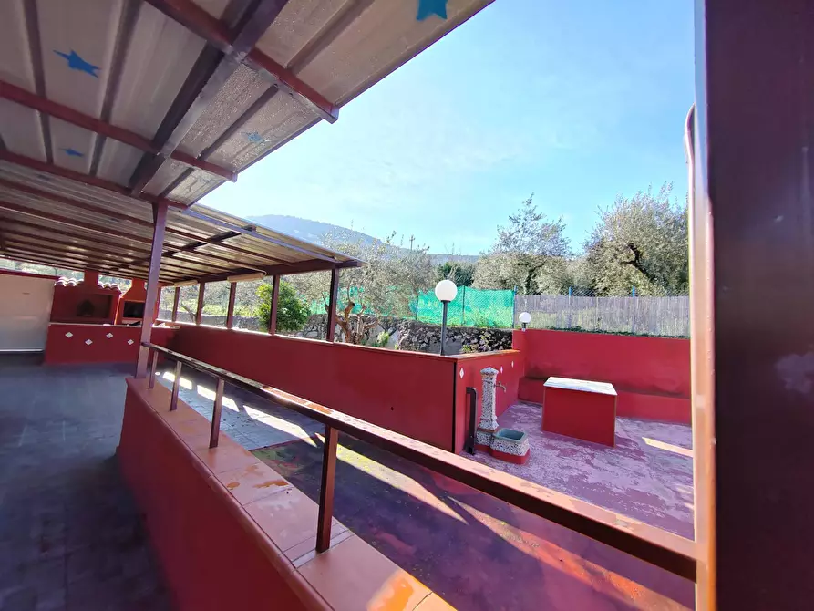 Immagine 34 di Locale commerciale in vendita  in Via Cerreto 50 a Bassiano