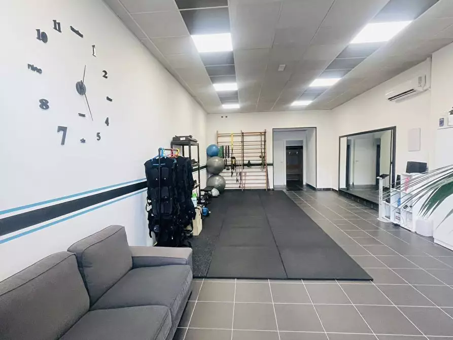 Immagine 4 di Locale commerciale in vendita  in VIA MARIA 125 a Frosinone