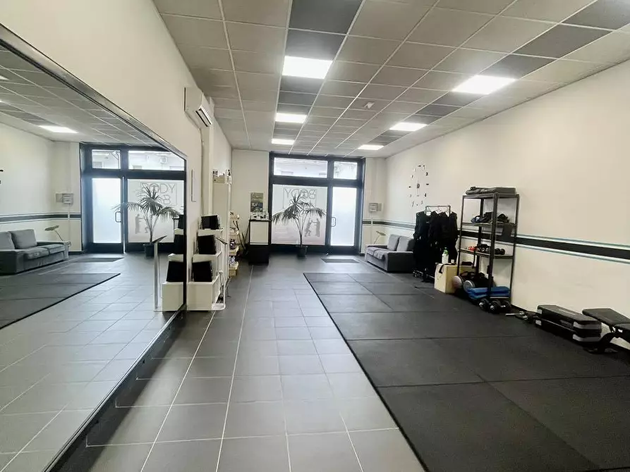 Immagine 5 di Locale commerciale in vendita  in VIA MARIA 125 a Frosinone