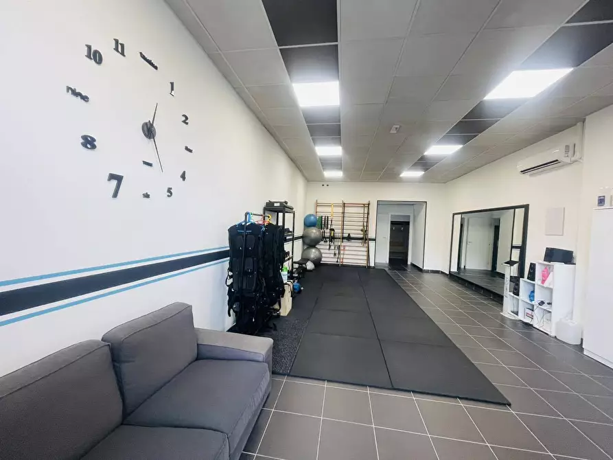 Immagine 2 di Locale commerciale in vendita  in VIA MARIA 125 a Frosinone