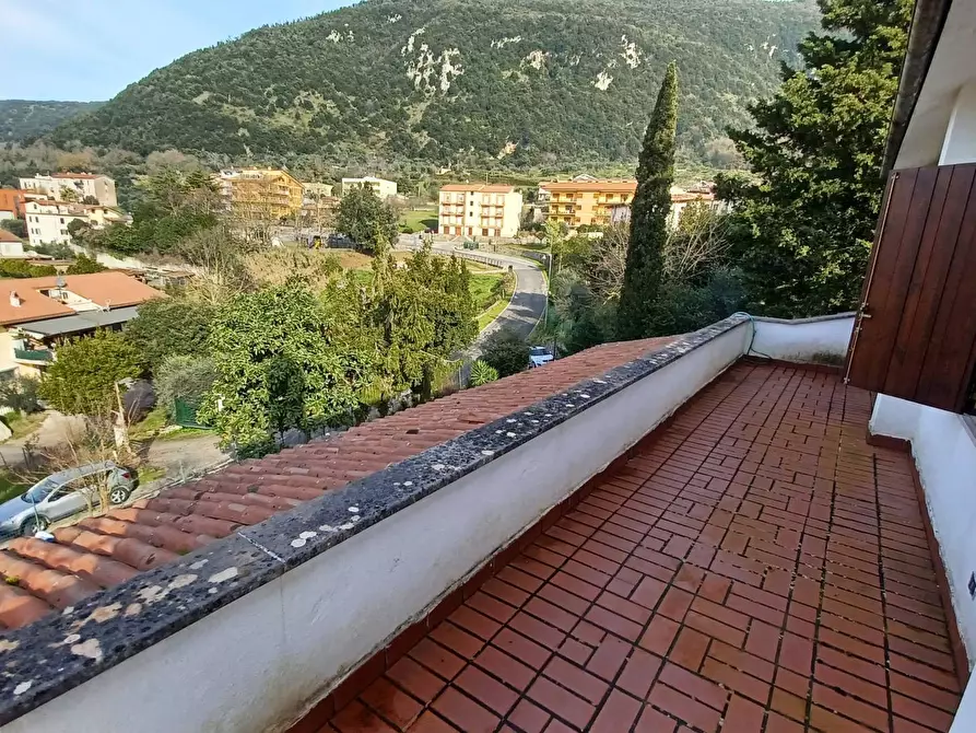 Immagine 28 di Villa in vendita  in Santa Lucia a Arnara