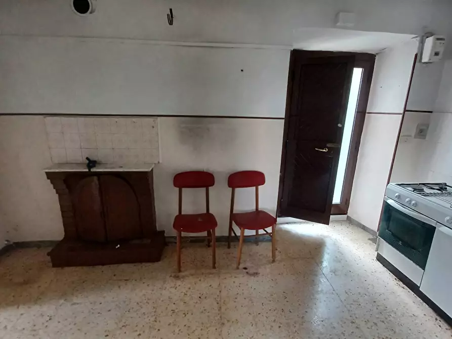 Immagine 5 di Appartamento in vendita  in Viale San Rocco 38 a Bassiano