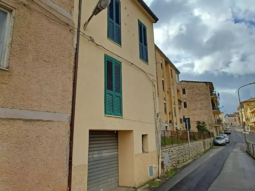 Immagine 10 di Appartamento in vendita  in Viale San Rocco 38 a Bassiano