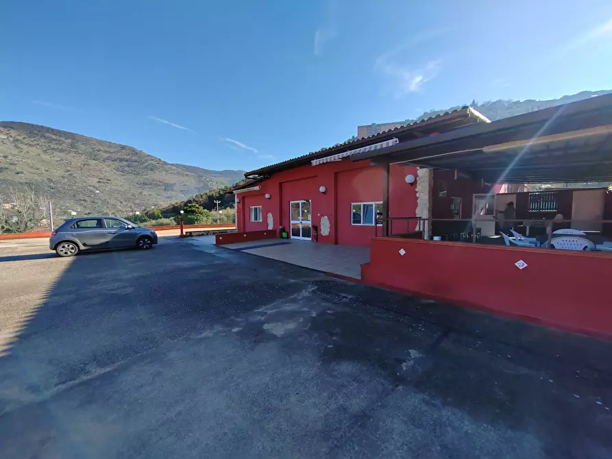 Immagine 10 di Locale commerciale in affitto  in Via Cerreto 50 a Bassiano