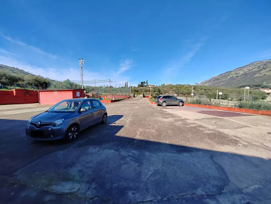 Immagine 31 di Locale commerciale in affitto  in Via Cerreto 50 a Bassiano