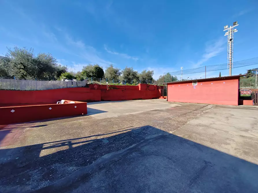 Immagine 38 di Locale commerciale in affitto  in Via Cerreto 50 a Bassiano