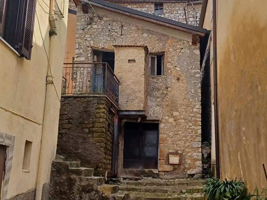 Immagine 4 di Palazzo in vendita  in piazza S.Giacomo a Bassiano