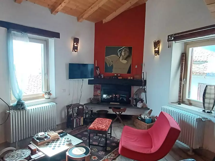 Immagine 9 di Appartamento in vendita  in piazza del Duomo a Bassiano