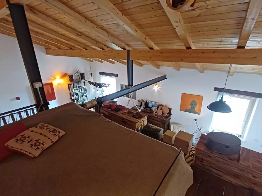 Immagine 15 di Appartamento in vendita  in piazza del Duomo a Bassiano