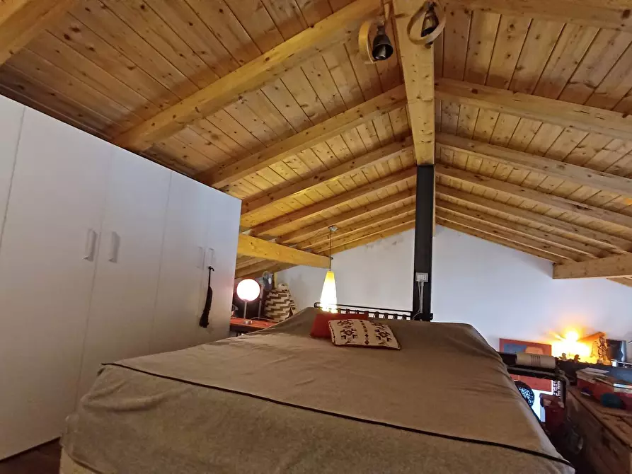 Immagine 18 di Appartamento in vendita  in piazza del Duomo a Bassiano