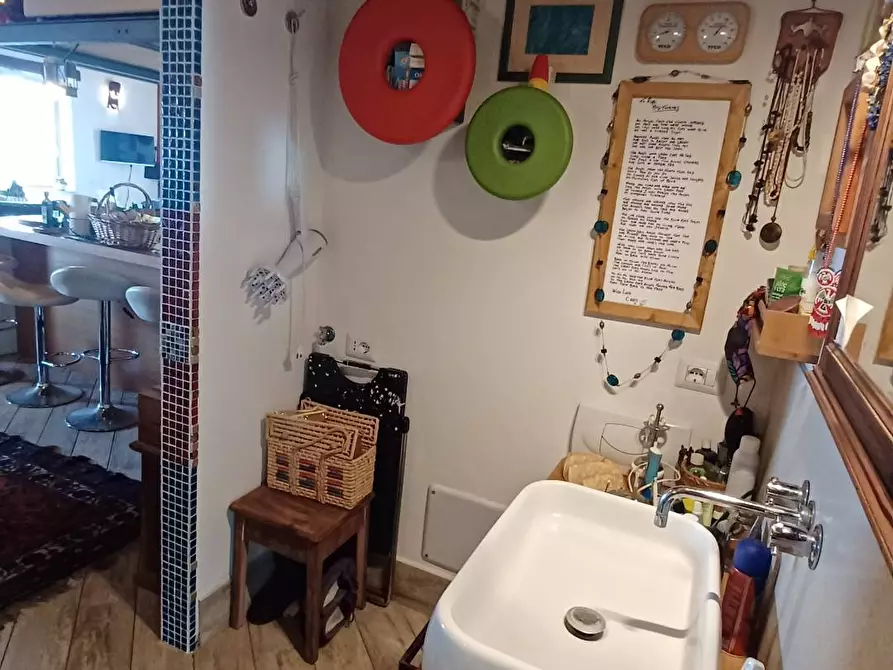 Immagine 20 di Appartamento in vendita  in piazza del Duomo a Bassiano