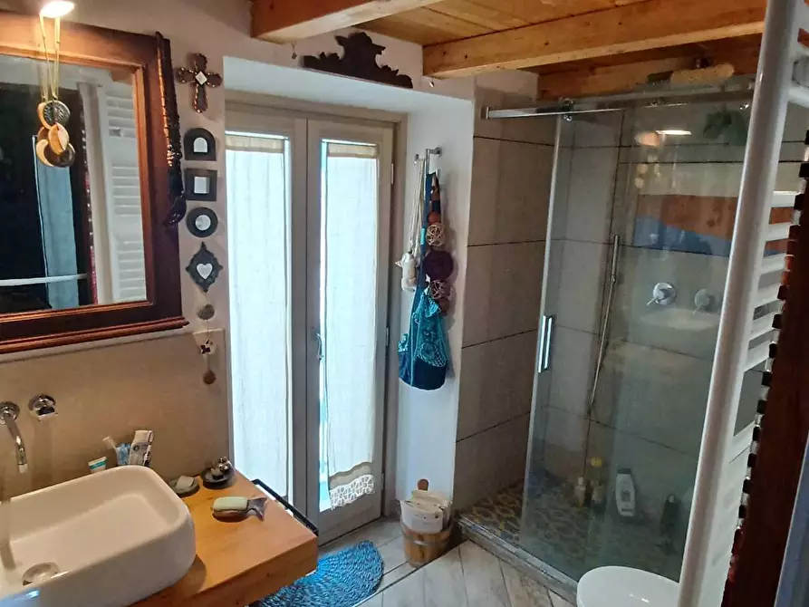 Immagine 22 di Appartamento in vendita  in piazza del Duomo a Bassiano