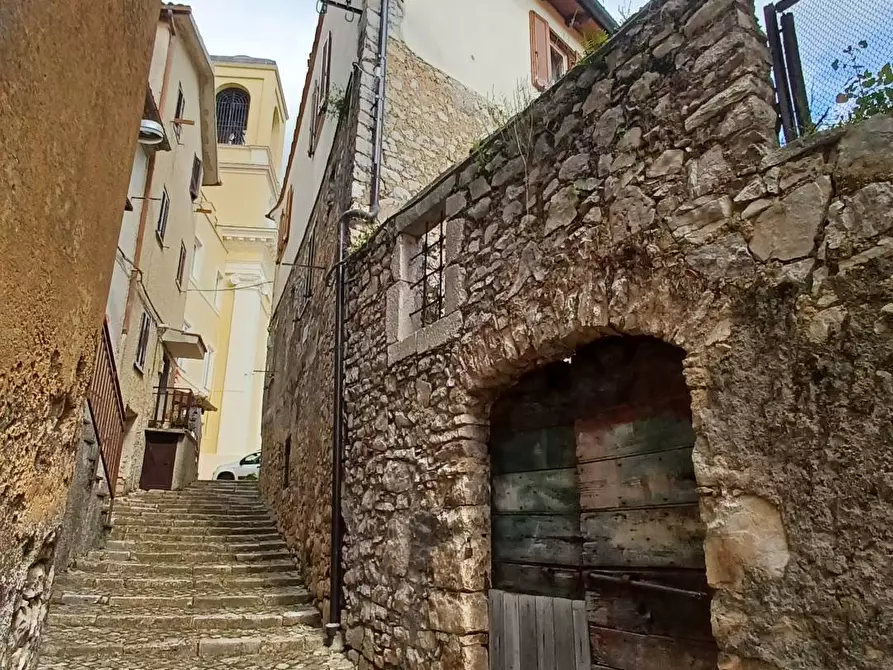 Immagine 55 di Appartamento in vendita  in piazza del Duomo a Bassiano