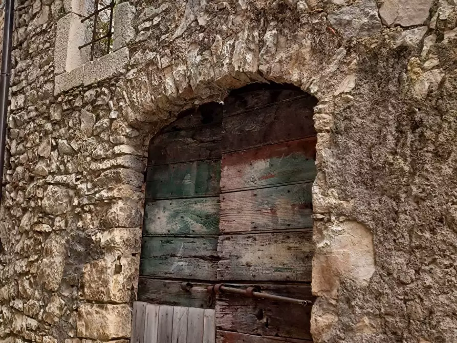 Immagine 56 di Appartamento in vendita  in piazza del Duomo a Bassiano