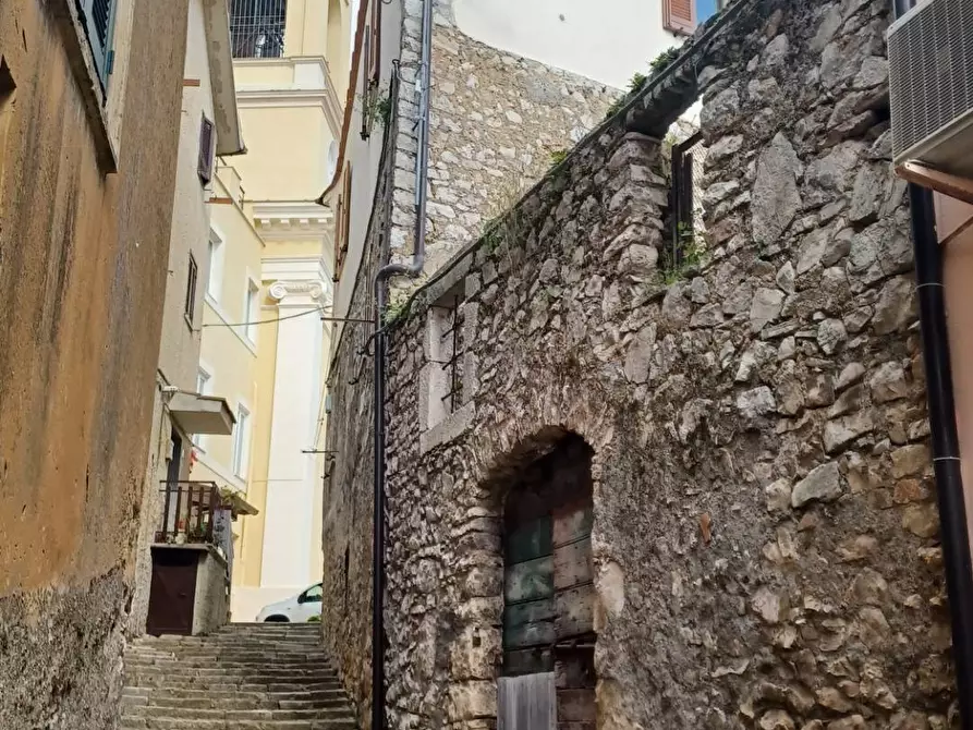 Immagine 57 di Appartamento in vendita  in piazza del Duomo a Bassiano