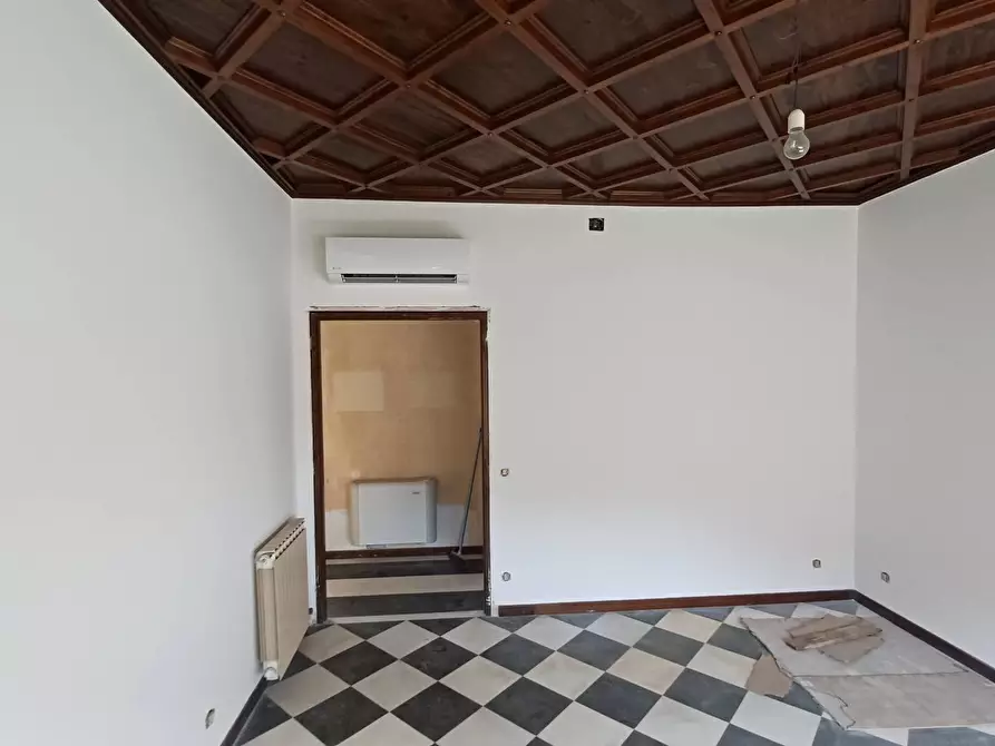 Immagine 8 di Palazzo in vendita  in Via Borgo S.Antonio 94 a Bassiano