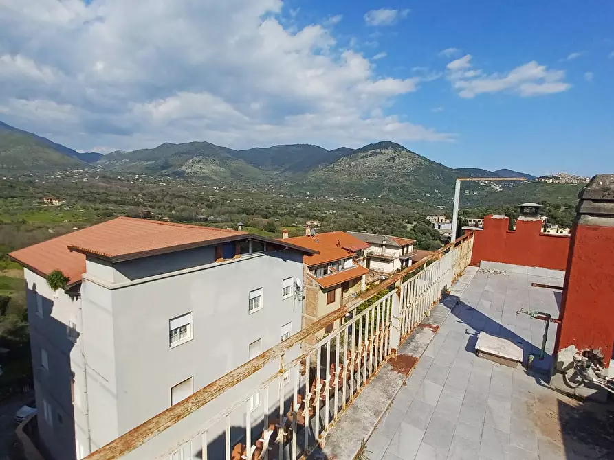 Immagine 26 di Palazzo in vendita  in Via Borgo S.Antonio 94 a Bassiano