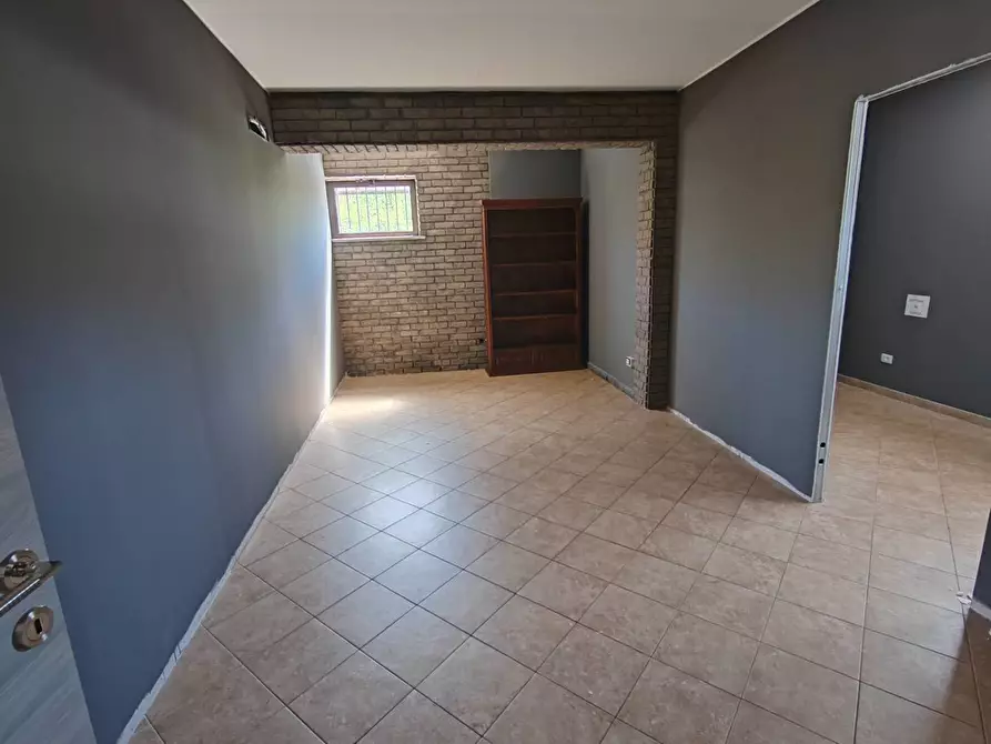 Immagine 9 di Locale commerciale in affitto  in Via San Francesco a Ceccano