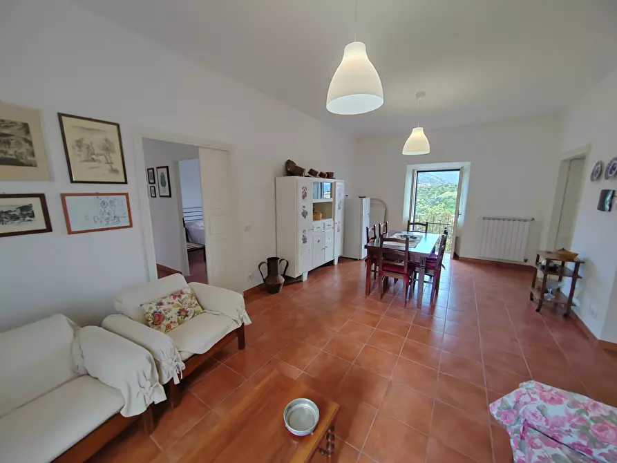 Immagine 1 di Appartamento in vendita  in Viale Della Repubblica 25 a Bassiano