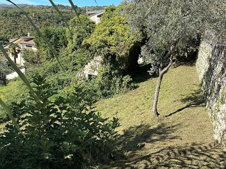 Immagine 3 di Locale commerciale in vendita  in via val madonna a Fiuggi