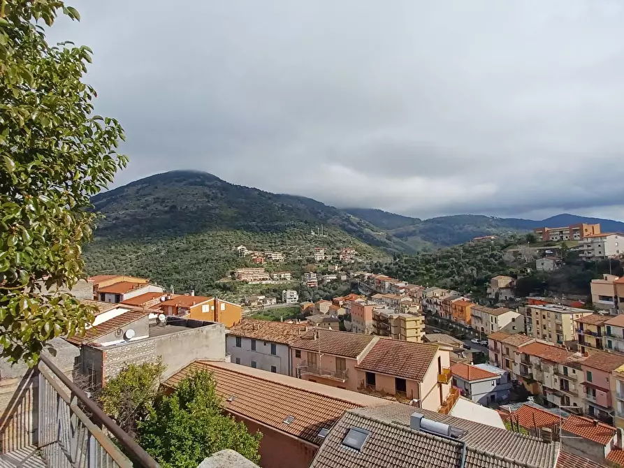 Immagine 7 di Locale commerciale in vendita  a Bassiano