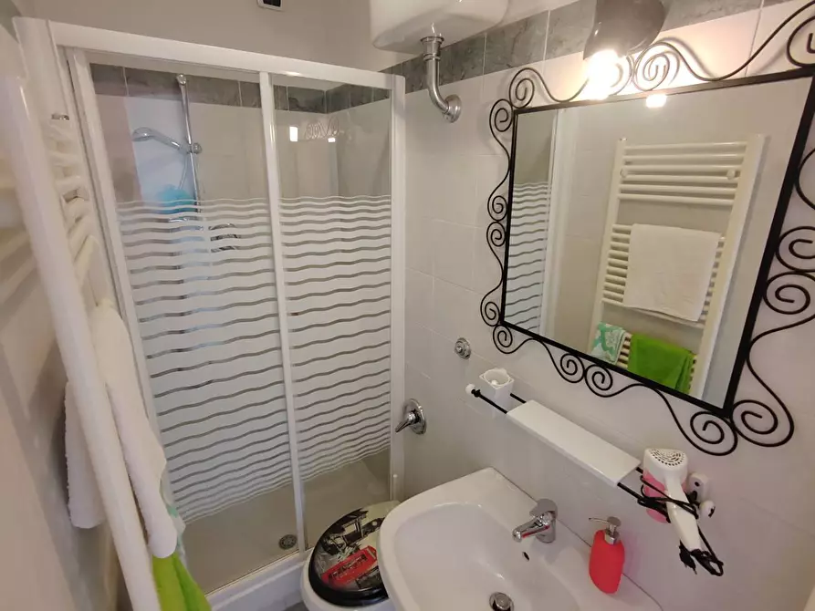 Immagine 13 di Appartamento in vendita  in Viale Della Repubblica 23 a Bassiano