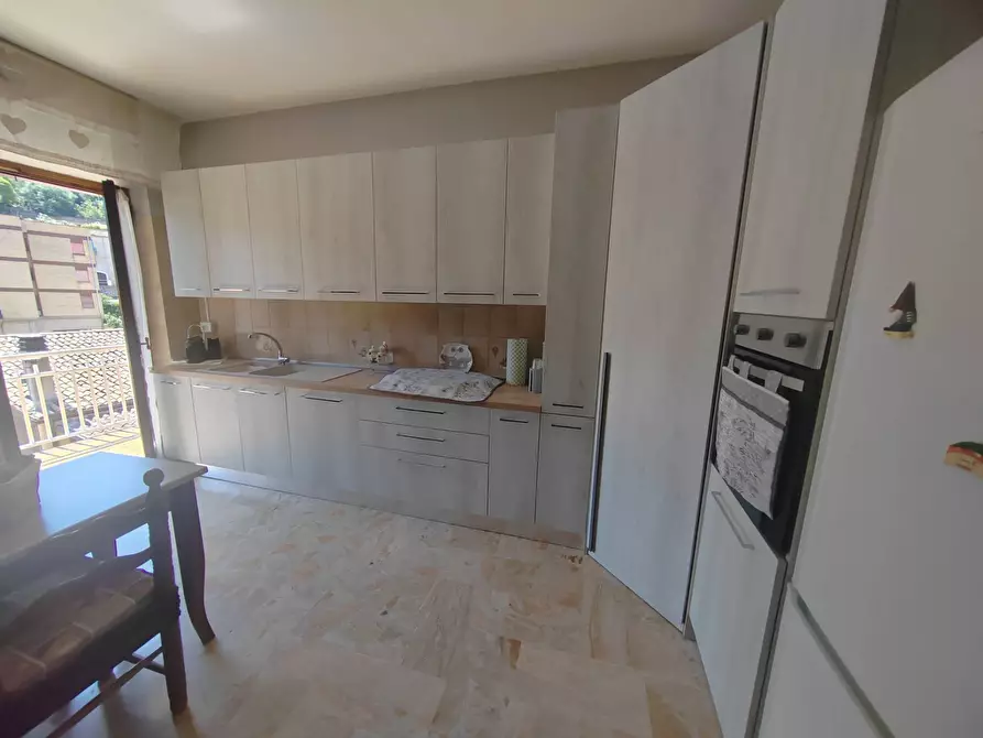 Immagine 4 di Appartamento in vendita  in Via Beata Maria De Mattias 11 a Bassiano