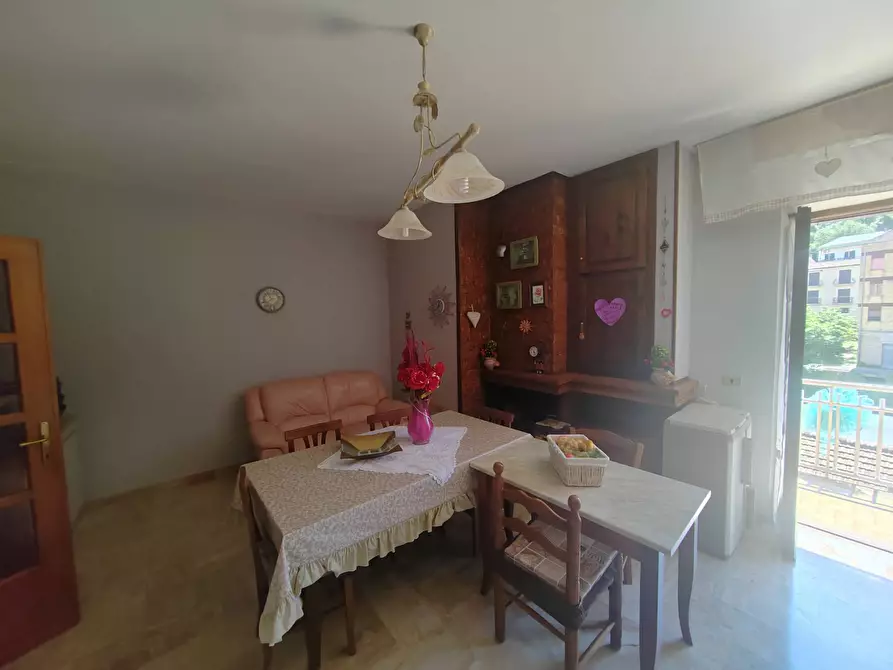 Immagine 6 di Appartamento in vendita  in Via Beata Maria De Mattias 11 a Bassiano