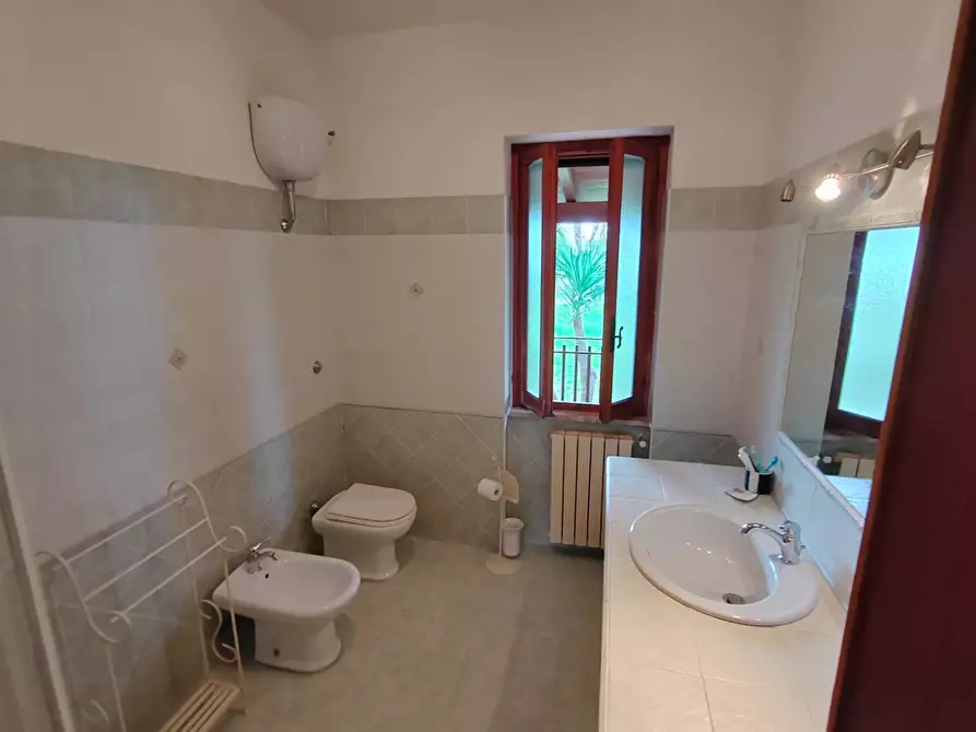 Immagine 33 di Villa in vendita  in Via Anime Sante 1 a Bassiano