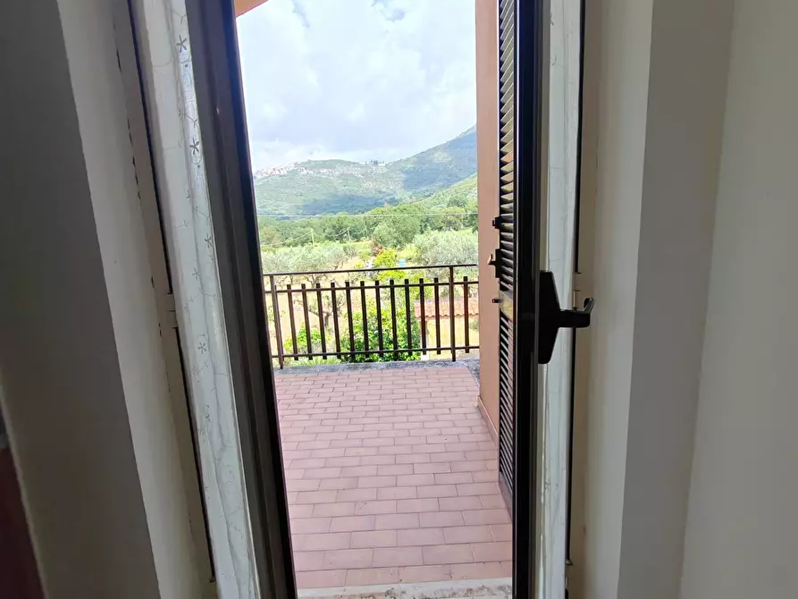 Immagine 37 di Villa in vendita  in Via Anime Sante 1 a Bassiano