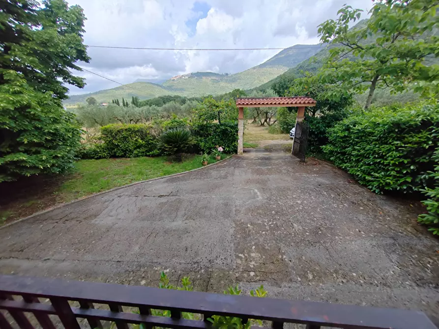 Immagine 70 di Villa in vendita  in Via Anime Sante 1 a Bassiano