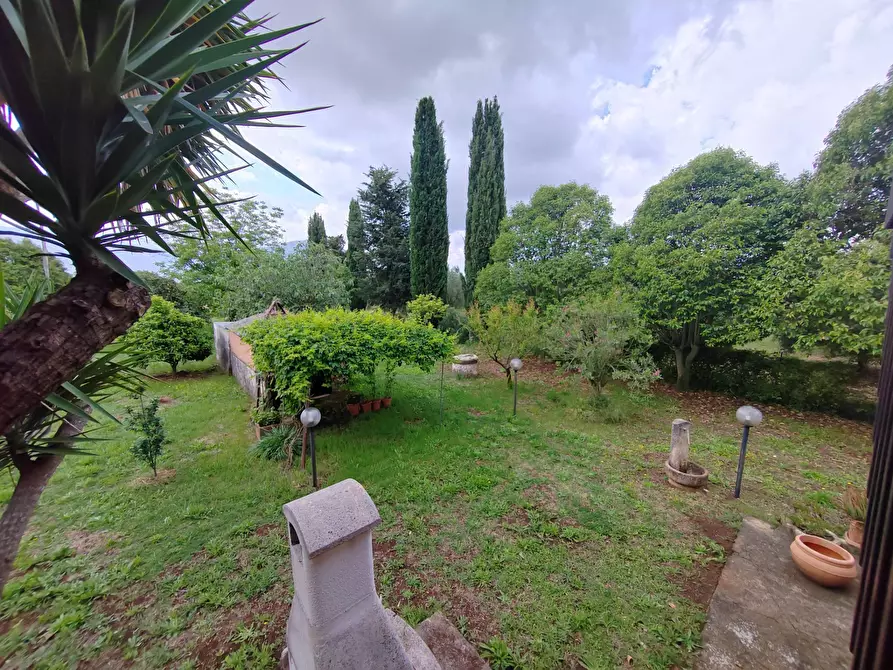 Immagine 74 di Villa in vendita  in Via Anime Sante 1 a Bassiano