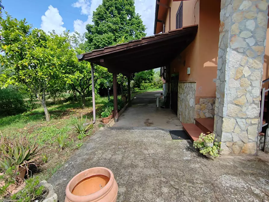 Immagine 79 di Villa in vendita  in Via Anime Sante 1 a Bassiano