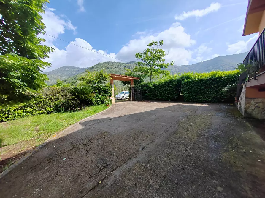 Immagine 87 di Villa in vendita  in Via Anime Sante 1 a Bassiano