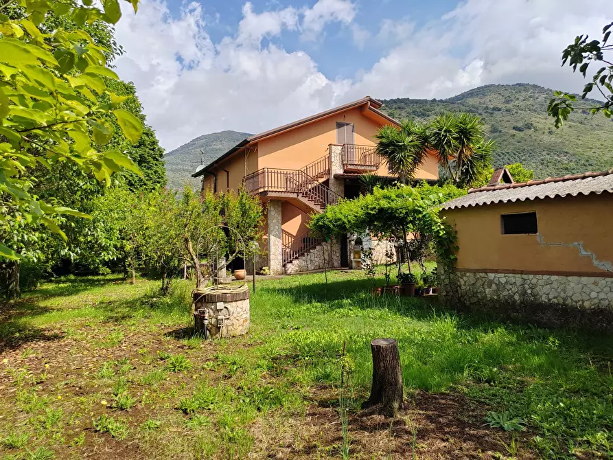 Immagine 98 di Villa in vendita  in Via Anime Sante 1 a Bassiano