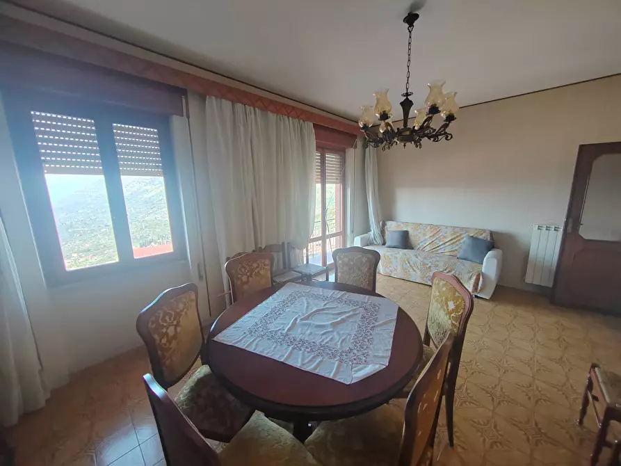 Immagine 1 di Appartamento in vendita  in Via Giuseppe Di Vittorio a Bassiano