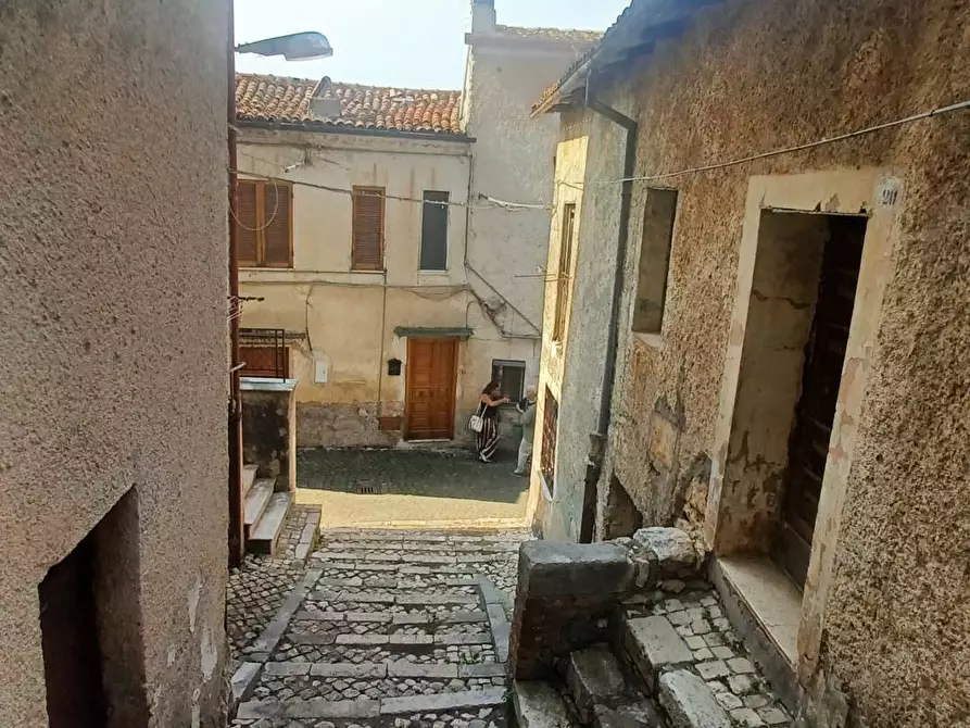 Immagine 16 di Palazzo in vendita  in Via Piave a Maenza