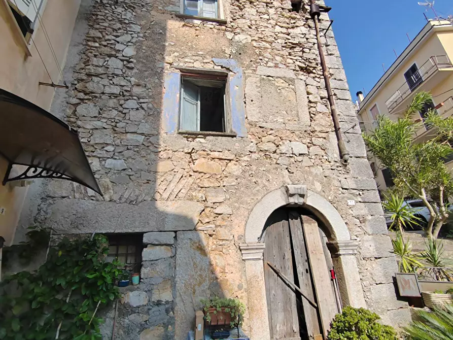 Immagine 2 di Palazzo in vendita  in via Arelle a Arnara