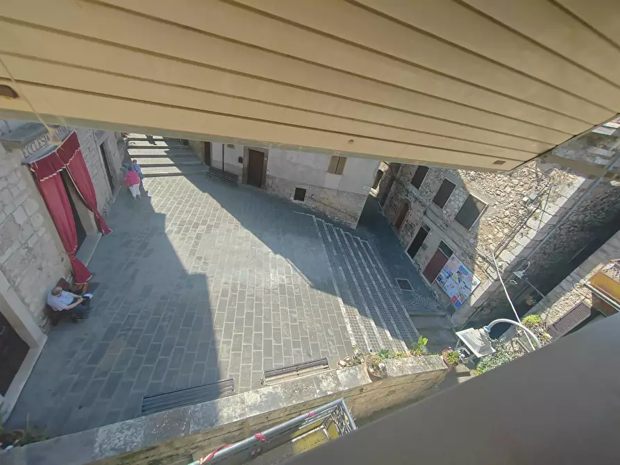 Immagine 5 di Appartamento in vendita  in Via Beata Maria De Mattias 22 a Arnara