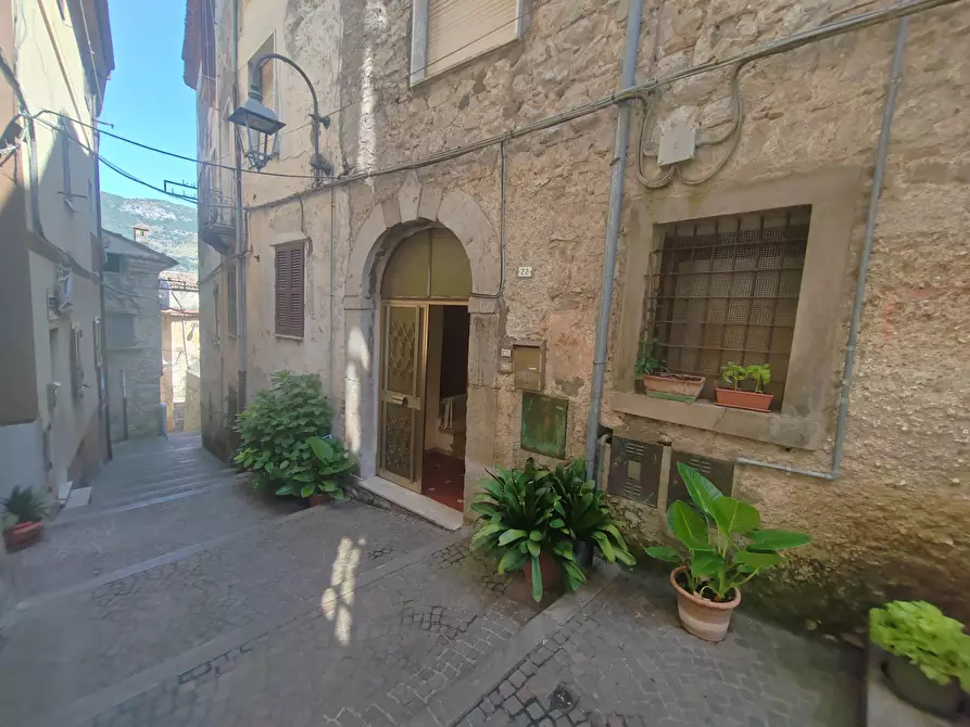 Immagine 19 di Appartamento in vendita  in Via Beata Maria De Mattias 22 a Arnara