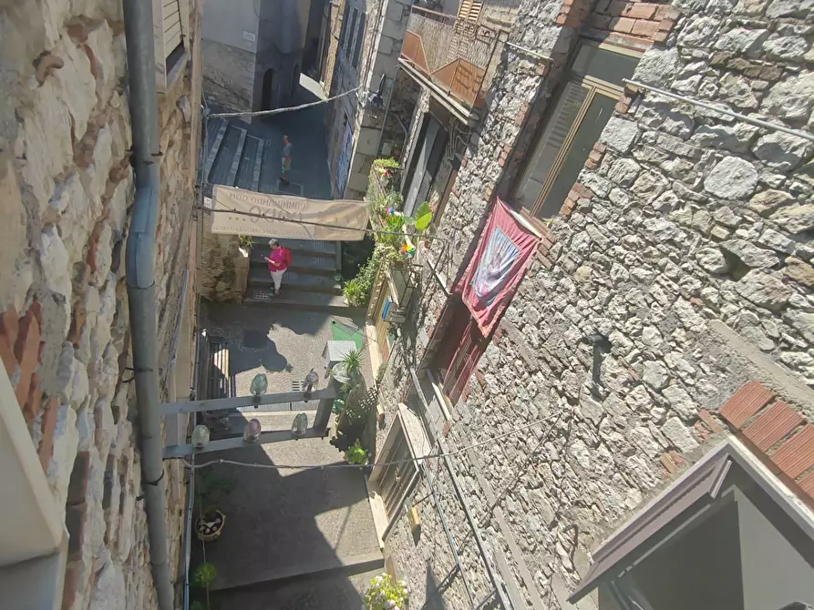 Immagine 40 di Appartamento in vendita  in Via Beata Maria De Mattias 22 a Arnara