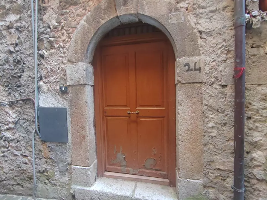 Immagine 1 di Appartamento in vendita  in Vicolo Giglio a Arnara