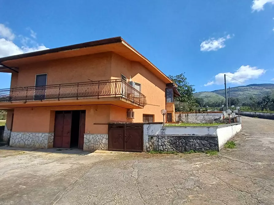 Immagine 7 di Villa in vendita  in Via Auricola a Amaseno