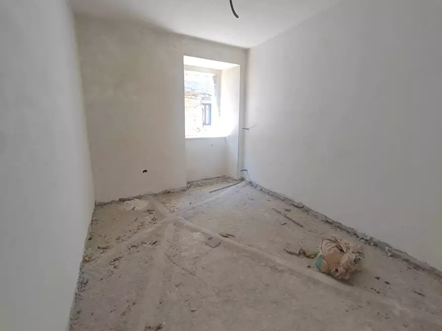 Immagine 1 di Palazzo in vendita  in via drelle 27 a Vallecorsa