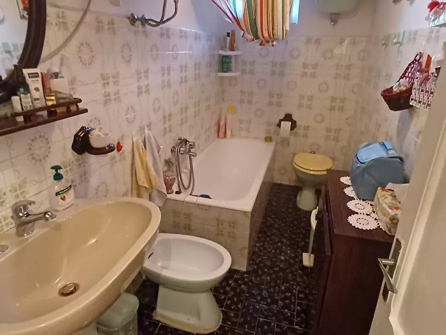 Immagine 19 di Appartamento in vendita  in Via Risorgimento 20 a Bassiano