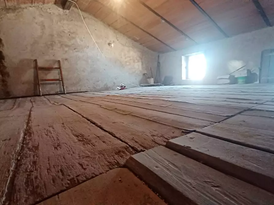 Immagine 23 di Appartamento in vendita  in Via Risorgimento 20 a Bassiano